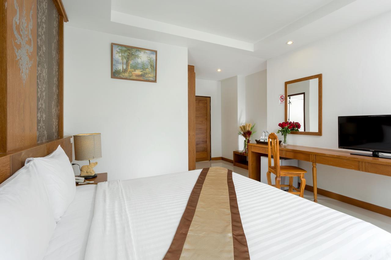 Asia Express Hotel Kathu Extérieur photo